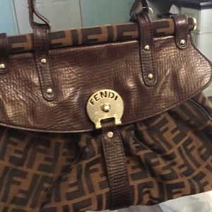 Fendi I love it!! Beautiful